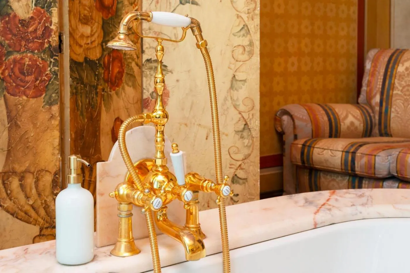 Villa Gallo Rizzardi Poncarale ベッド・アンド・ブレックファスト
