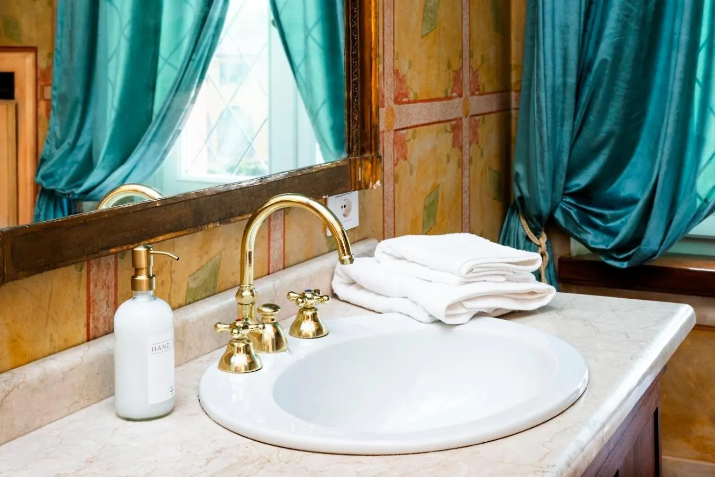 Villa Gallo Rizzardi Poncarale ベッド・アンド・ブレックファスト
